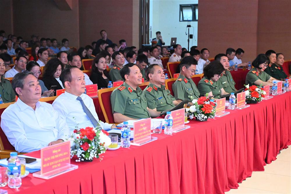 Đại biểu tham dự Ngày hội.