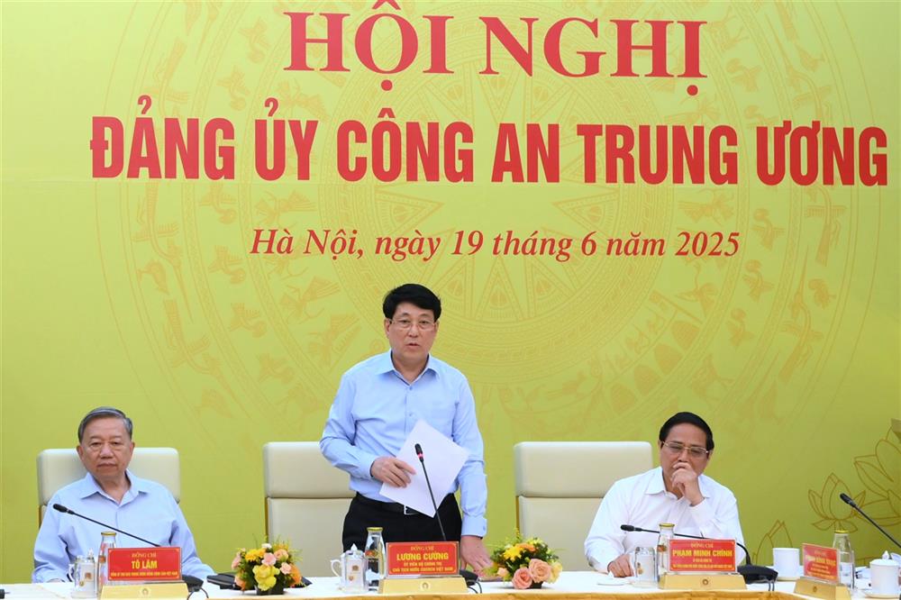 Chủ tịch nước Lương Cường phát biểu chỉ đạo tại Hội nghị.