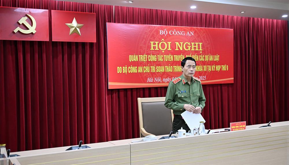 Thứ trưởng Lê Quốc Hùng yêu cầu tăng cường tuyên truyền, phổ biến các dự án luật do Bộ Công an chủ trì soạn thảo trình Quốc hội khóa XV tại Kỳ họp thứ 9.