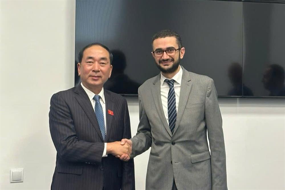 Thứ trưởng Trần Quốc Tỏ và Thứ trưởng Armen Ghazaryan.