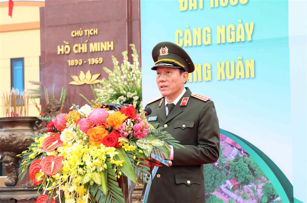 Bộ trưởng Lương Tam Quang phát biểu phát động “Tết trồng cây năm 2025”..