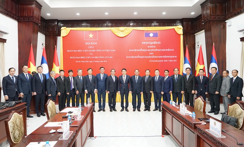 Các đại biểu tham dự Hội đàm.