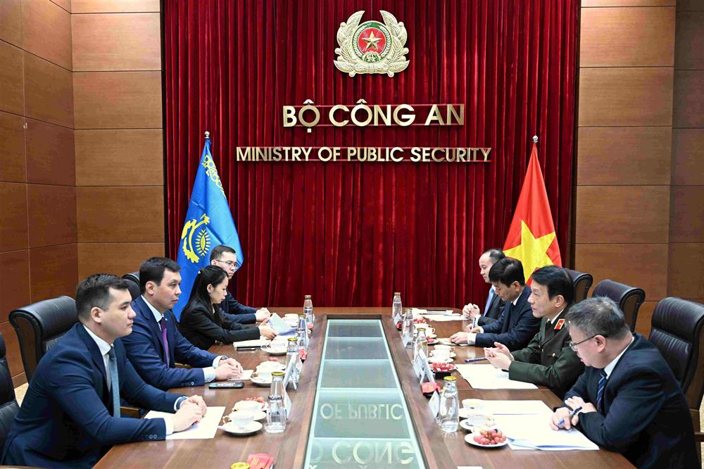 Quang cảnh buổi tiếp.