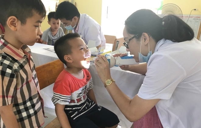 Các em học sinh sẽ được khám, tư vấn và điều trị sức khỏe miễn phí.