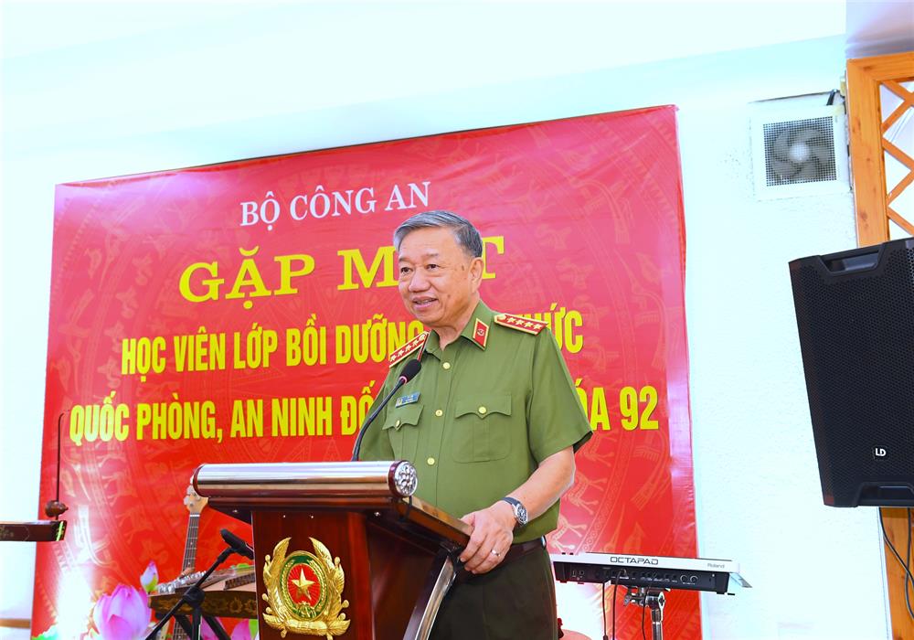 Bộ trưởng Tô Lâm phát biểu tại buổi gặp mặt.