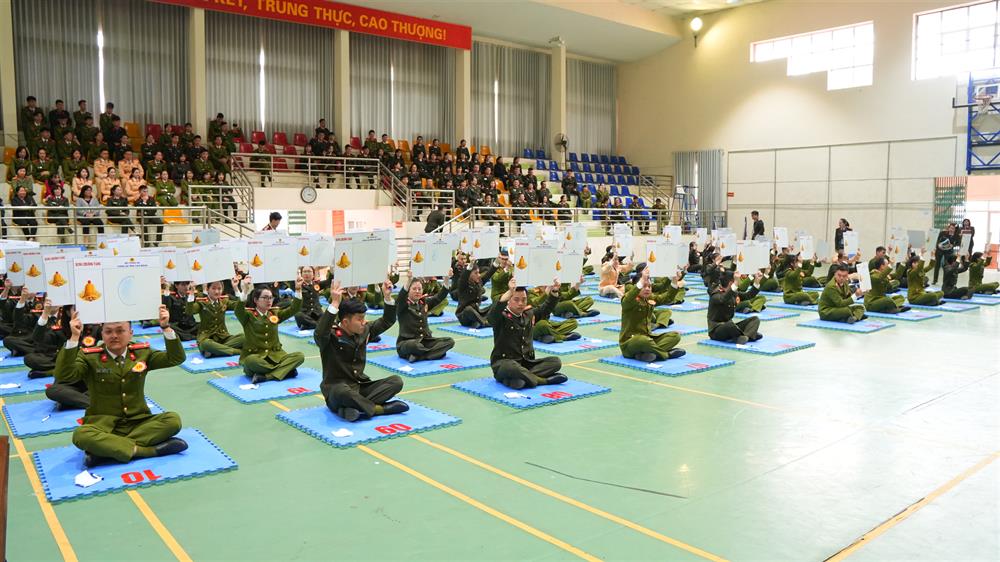 Các thí sinh tham gia cuộc thi.