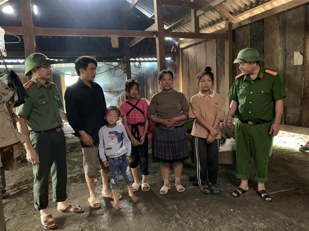 Động viên các gia đình ổn định cuộc sống.