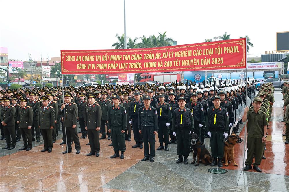 Các lực lượng tham gia Lễ ra quân.