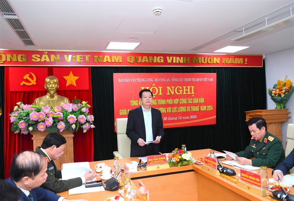 Đồng chí Mai Văn Chính, Trưởng Ban Dân vận Trung ương phát biểu kết luận Hội nghị.