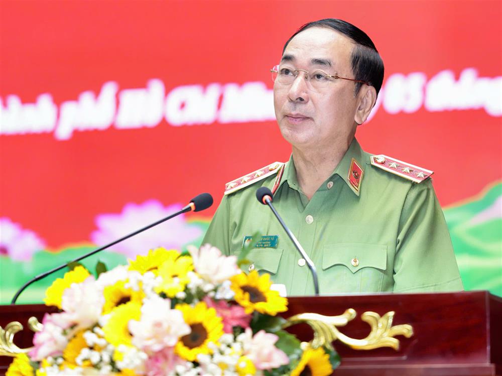 Thứ trưởng Trần Quốc Tỏ phát biểu tại buổi làm việc.