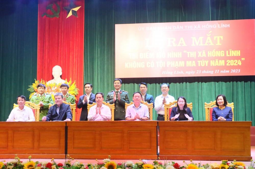 Ra mắt