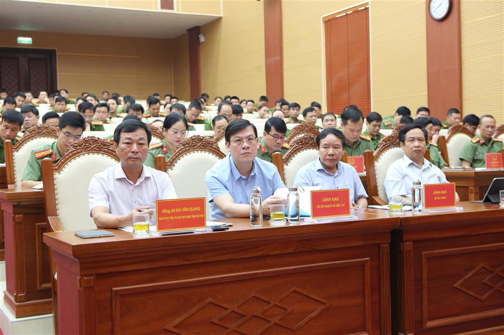 Các đại biểu dự Hội nghị.