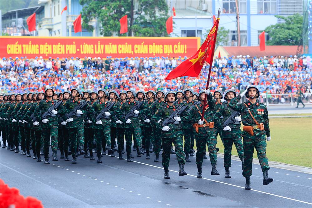 Khối chiến sĩ lục quân.