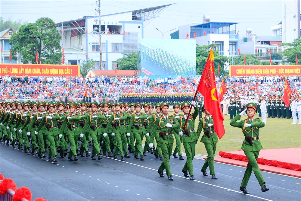 Khối sĩ quan Cảnh sát nhân dân.