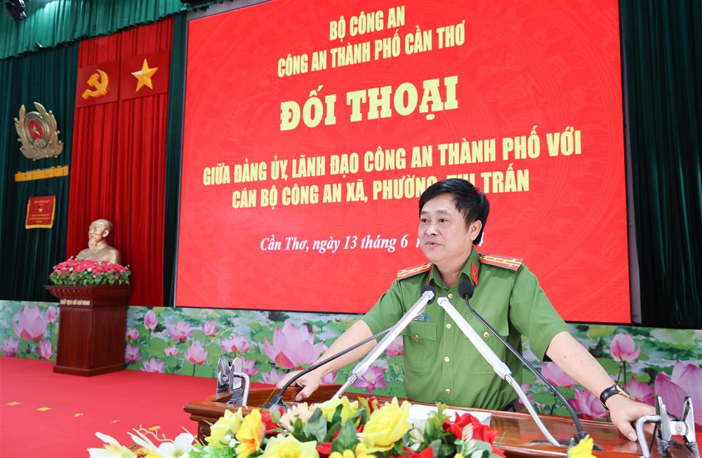 Lãnh đạo CATP Cần Thơ phát biểu tại đối thoại.