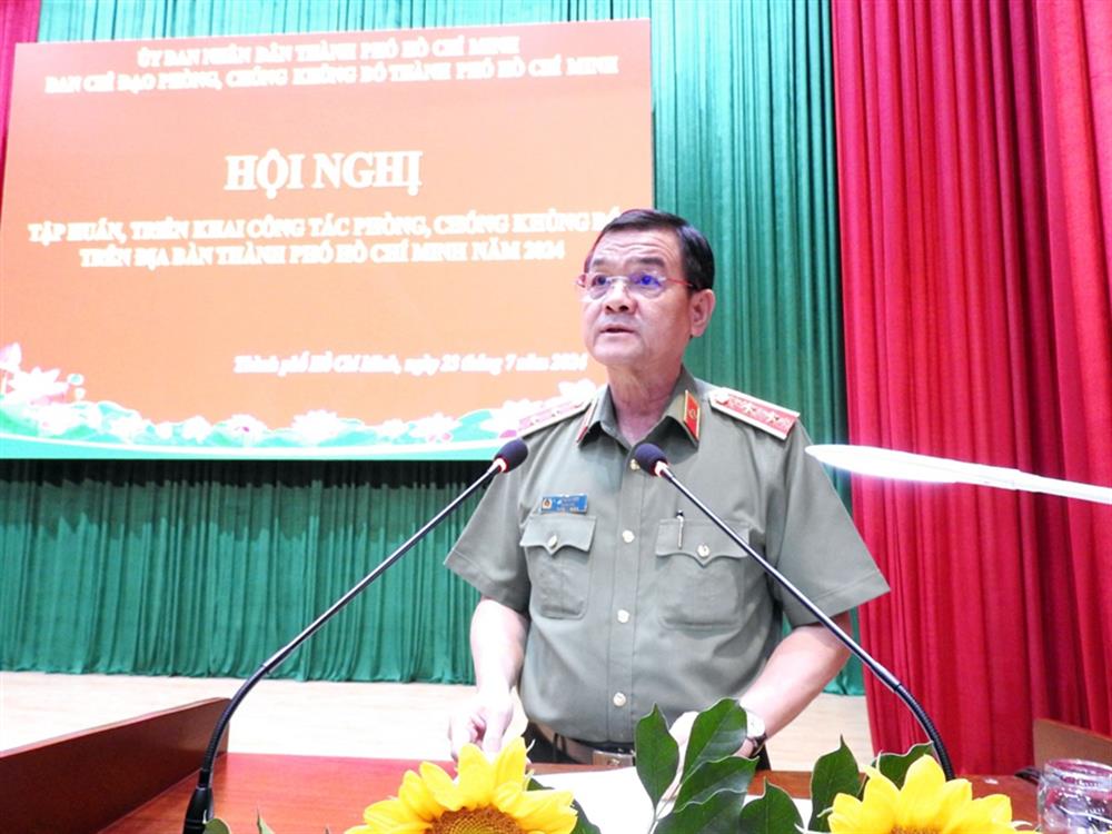 Trung tướng Lê Hồng Nam phát biểu tại Hội nghị.