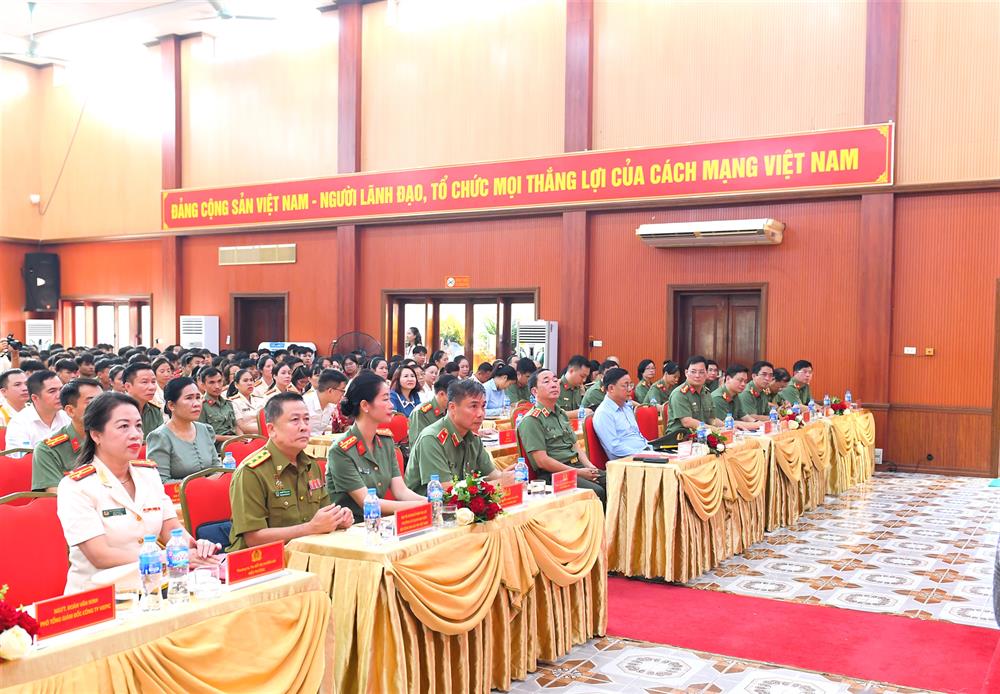 Toàn cảnh Lễ khai giảng.