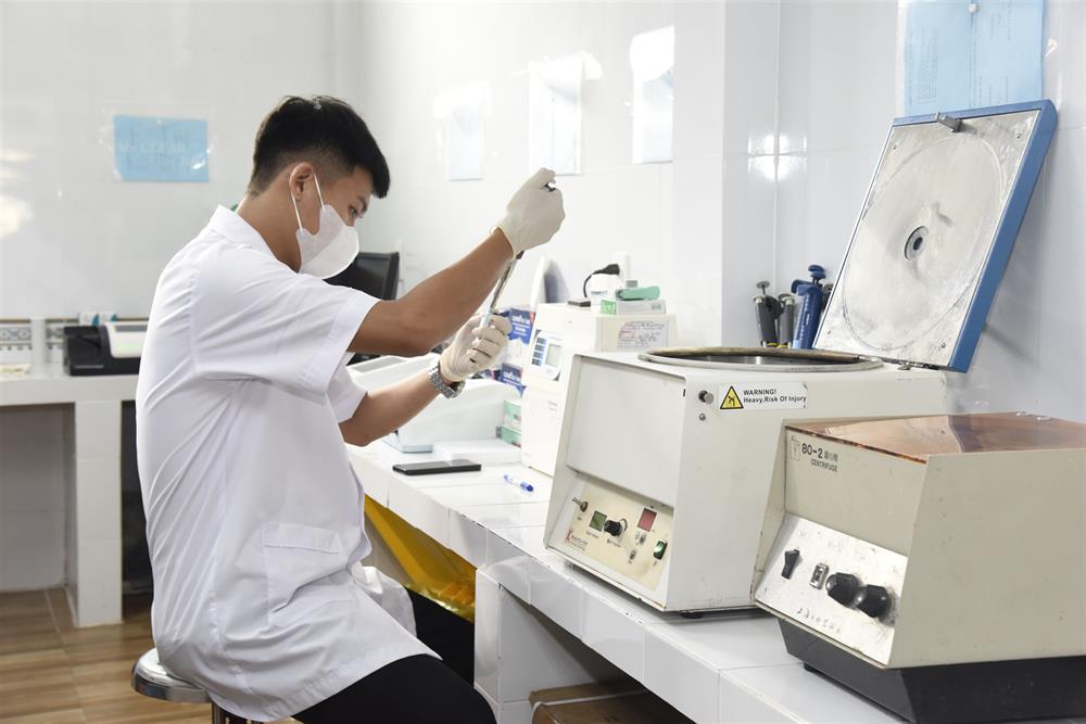 Trang thiết bị y tế hiện đại chuẩn xác được quan tâm đâu tư tại Bệnh viện Công an tỉnh Cà Mau.