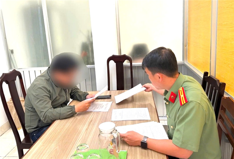 Phòng An ninh mạng và phòng, chống tội phạm sử dụng công nghệ cao triển khai quyết định xử phạt vi phạm hành chính đối với T.V.C.
