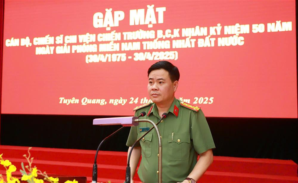 Đại tá Chu Quang Trung, Phó Giám đốc Công an tỉnh phát biểu tại buổi gặp mặt.