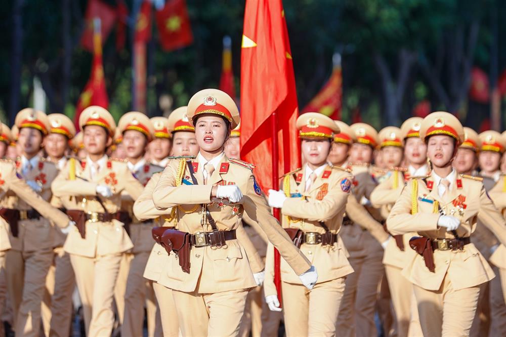 Phần diễu binh của các khối thuộc lực lượng vũ trang do Bộ Quốc phòng và Bộ Công an phối hợp thực hiện, phần diễu hành sẽ do TP. Hồ Chí Minh đảm nhiệm.