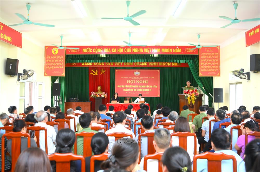 Toàn cảnh Hội nghị.
