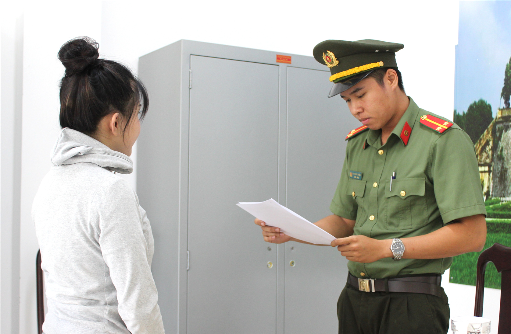 Phòng An ninh mạng và phòng, chống tội phạm sử dụng công nghệ cao, Công an thành phố Cần Thơ tống đạt quyết định xử phạt đối với P.H.H.A.