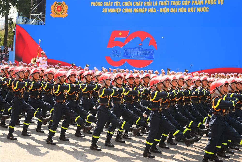 Lực lượng Cảnh sát phòng cháy, chữa cháy và cứu nạn, cứu hộ.