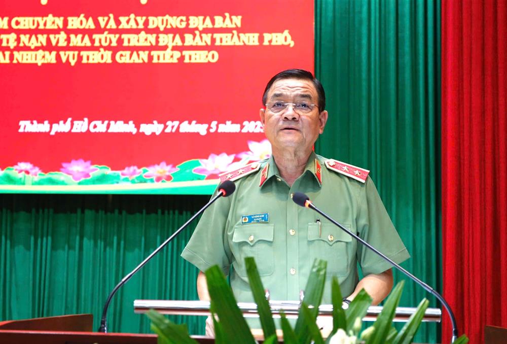 Trung tướng Lê Hồng Nam, Giám đốc CATP Hồ Chí Minh phát biểu tại Hội nghị.