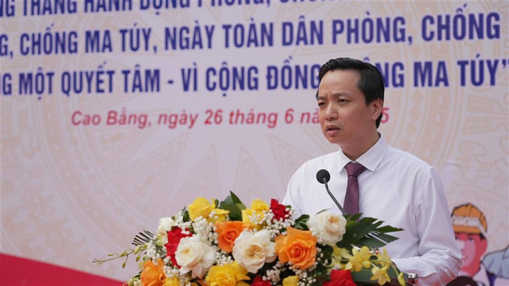 Đồng chí Lê Hải Hòa, Chủ tịch Ủy ban nhân dân tỉnh phát biểu chỉ đạo tại buổi Lễ.