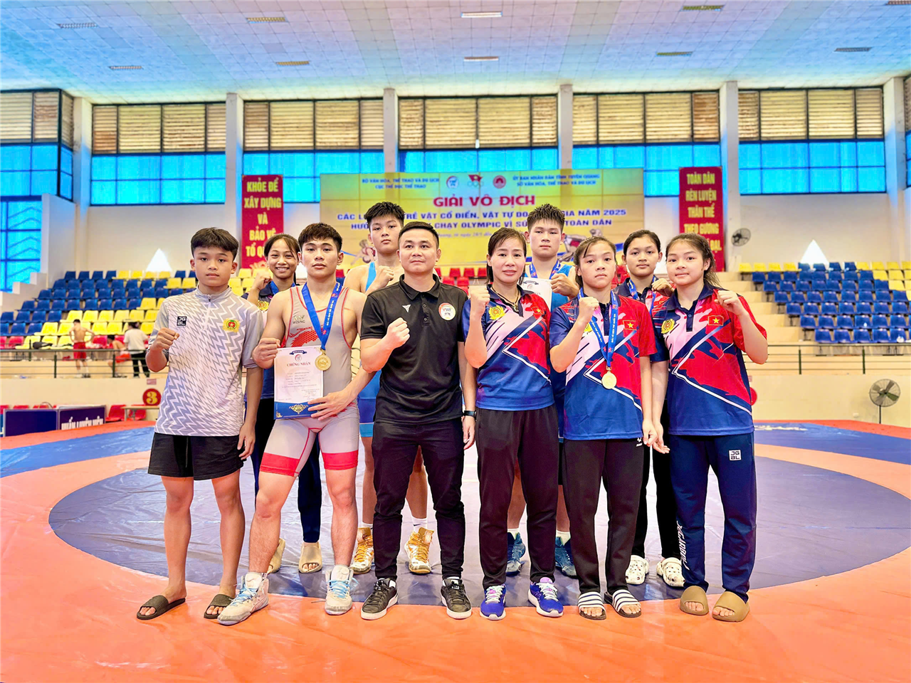 Đoàn Công an nhân dân tham gia giải đấu, xuất sắc giành được nhiều huy chương.
