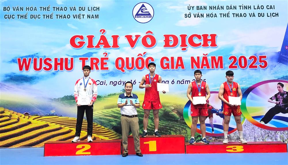 Vận động viên Trần Đình Minh Đức, Đội tuyển Wushu Công an nhân dân xuất sắc giành Huy chương Vàng hạng 80kg nam.