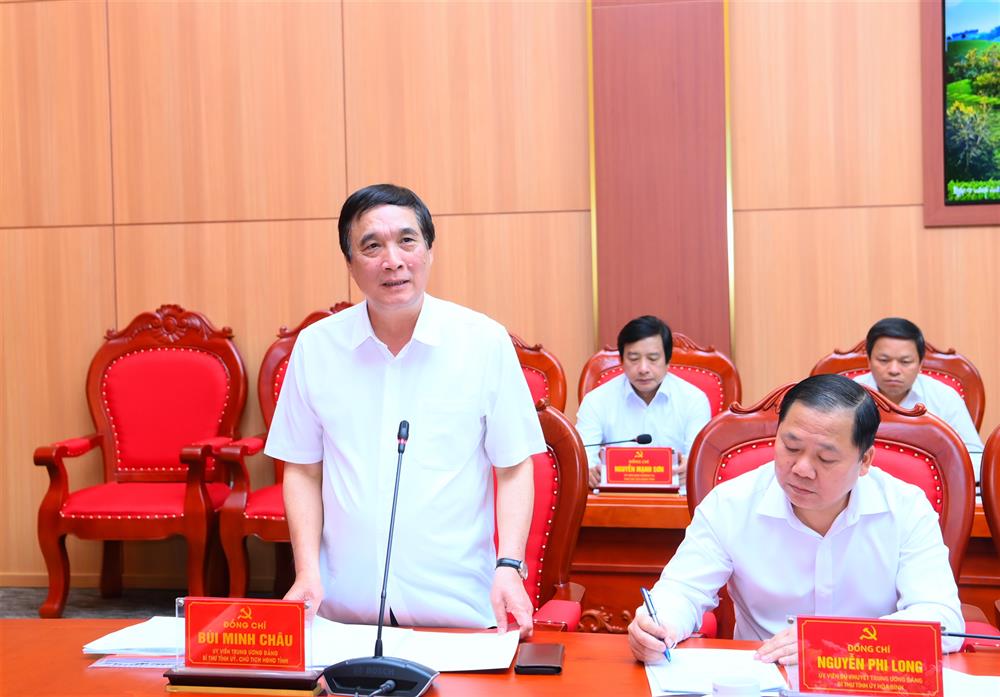 Bùi Minh Châu, Uỷ viên Trung ương Đảng, Bí thư Tỉnh uỷ, Chủ tịch Hội đồng nhân dân tỉnh, Trưởng Đoàn đại biểu Quốc hội tỉnh Phú Thọ phát biểu tại buổi làm việc.