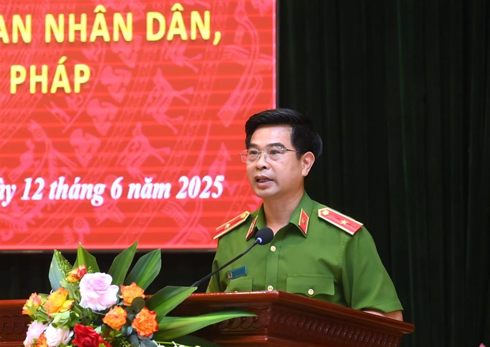 Thiếu tướng, PGS.TS Lê Hoài Nam, Hiệu trưởng Trường Cao đẳng Cảnh sát nhân dân I phát biểu chào mừng Hội thảo.