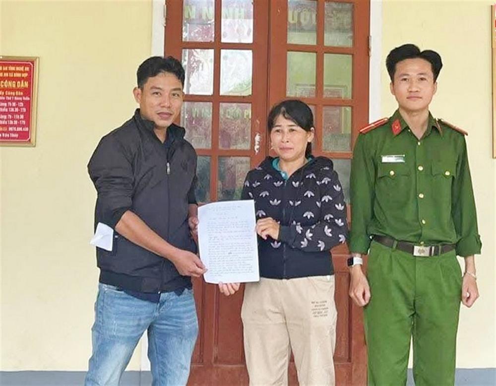 Anh Trí nhận lại số tiền chuyển khoản nhầm trước đó.