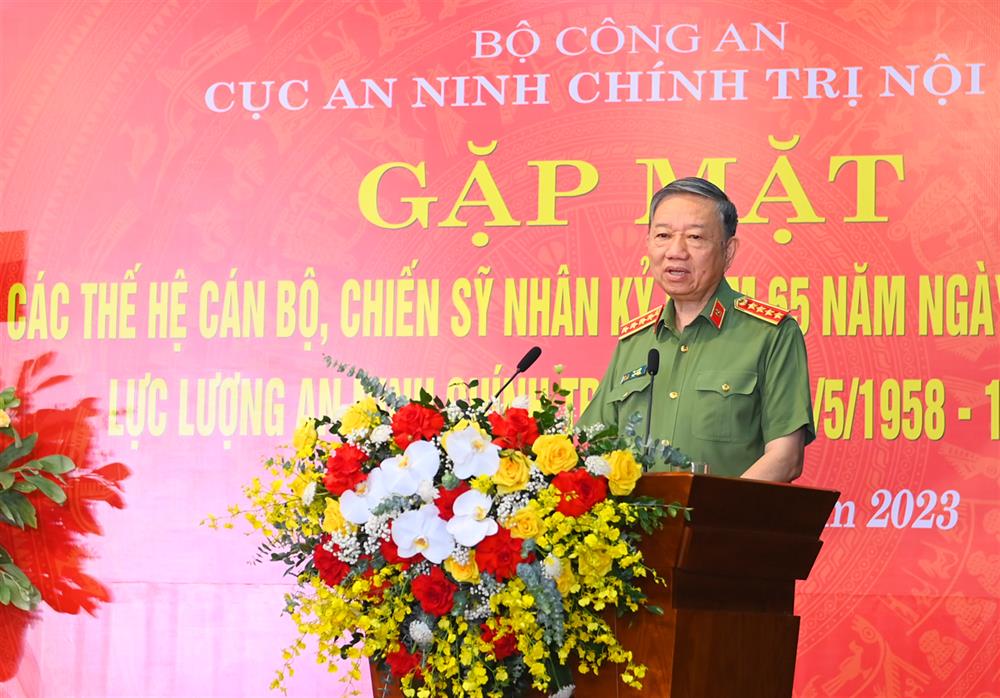 Bộ trưởng Tô Lâm phát biểu tại buổi gặp mặt.