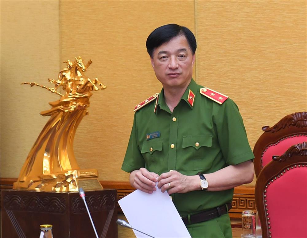 Thứ trưởng Nguyễn Duy Ngọc phát biểu tại buổi làm việc.