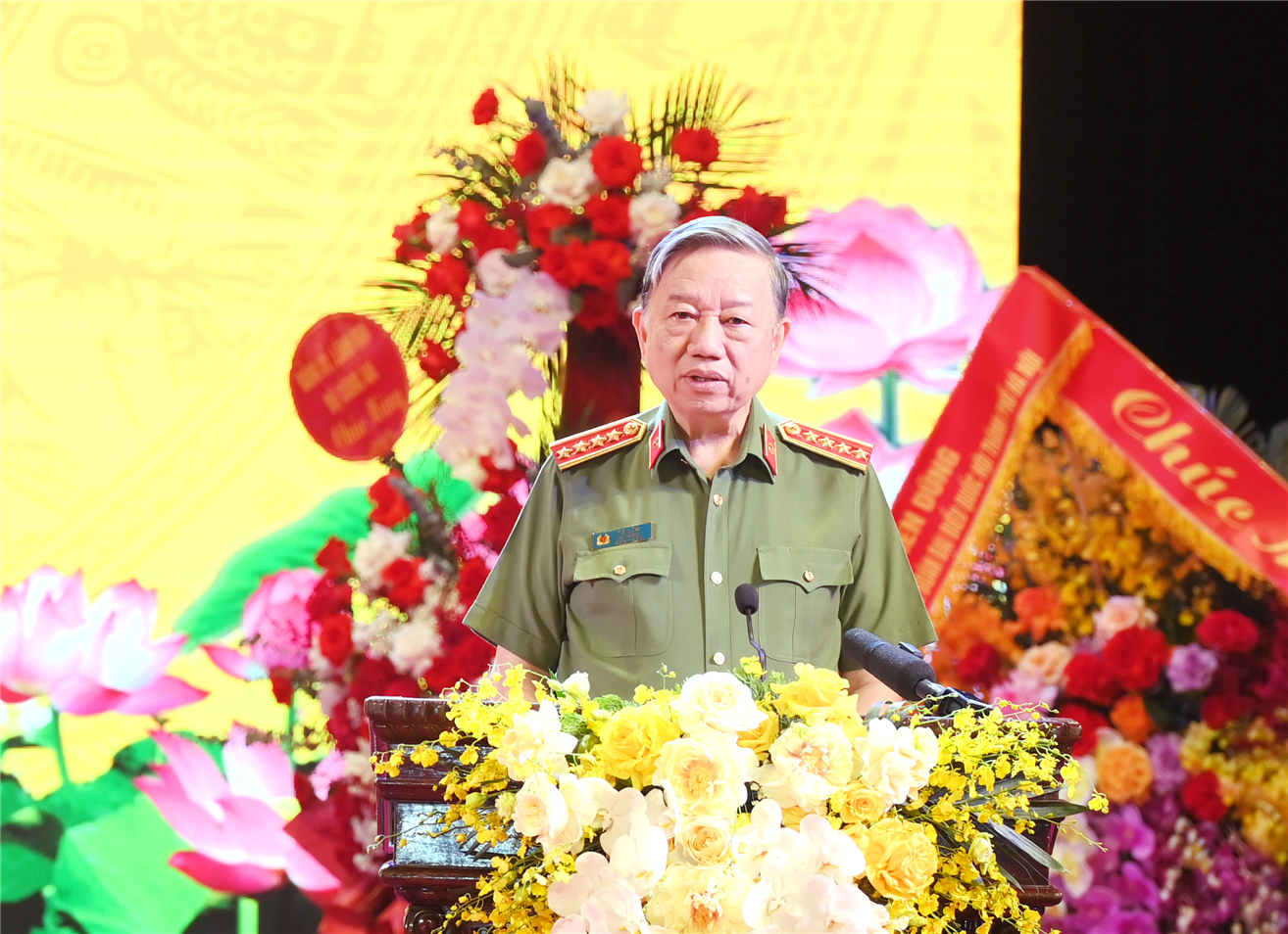 Bộ trưởng Tô Lâm phát biểu đáp từ.