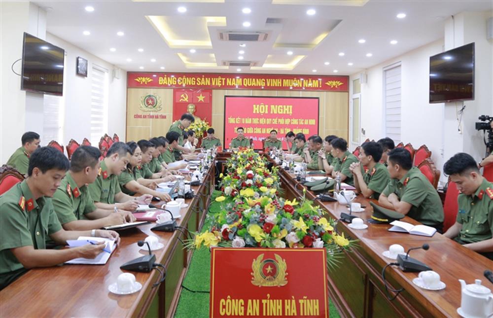Toàn cảnh Hội nghị.