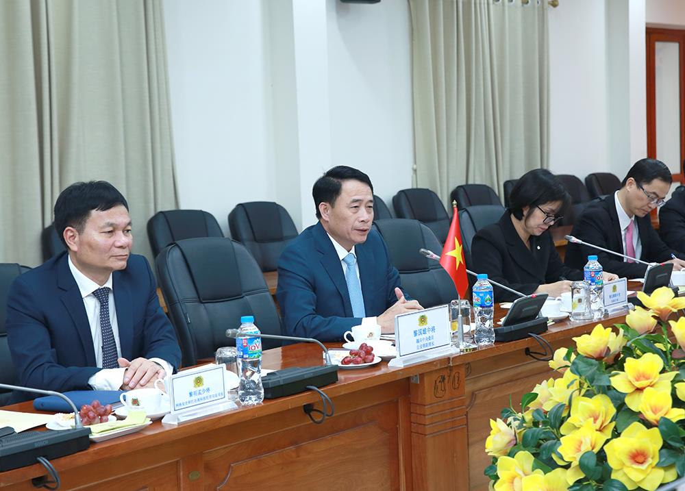 Thứ trưởng Lê Quốc Hùng phát biểu tại Hội nghị.