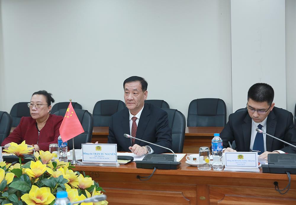 Thứ trưởng Trần Tư Nguyên phát biểu tại Hội nghị.