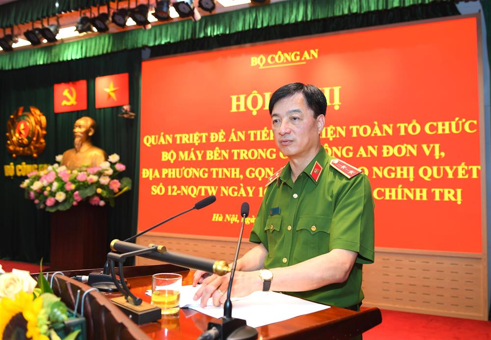 Nguyễn Duy Ngọc, Uỷ viên Trung ương Đảng, Thứ trưởng Bộ Công an quán triệt phương án khai tổ chức bộ máy của các đơn vị thuộc Cơ quan điều tra các cấp trong Công an nhân dân và bảo đảm nguồn bổ nhiệm điều tra viên.