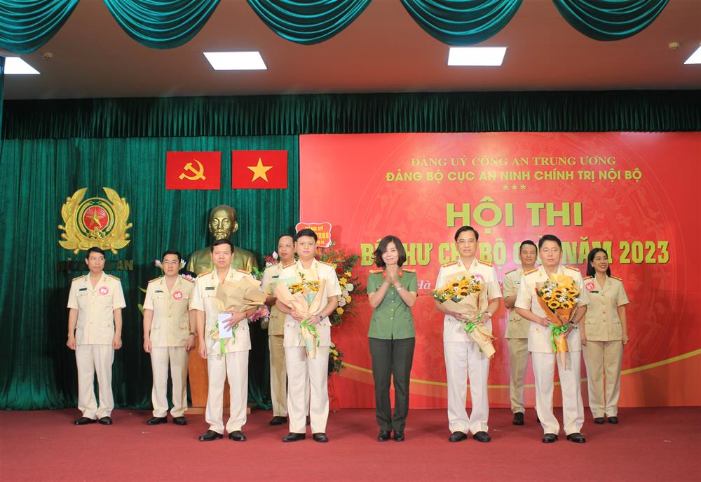 Các thí sinh đạt giải phụ của Hội thi.