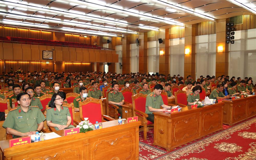 Các đại biểu dự Hội nghị.