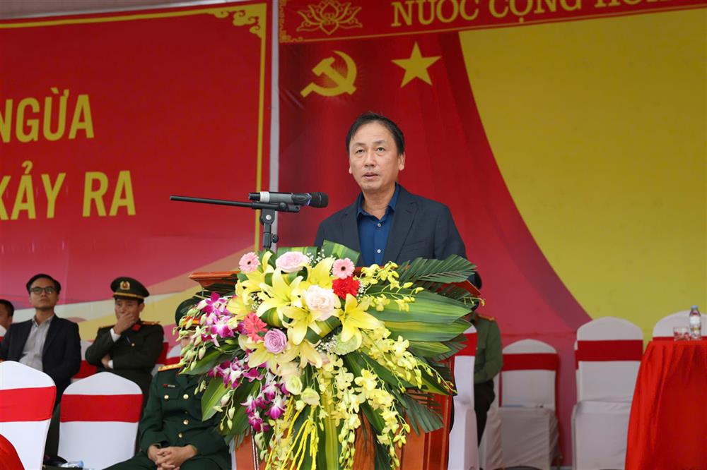Đồng chí Phó Chủ tịch UBND tỉnh phát biểu tại buổi diễn tập.