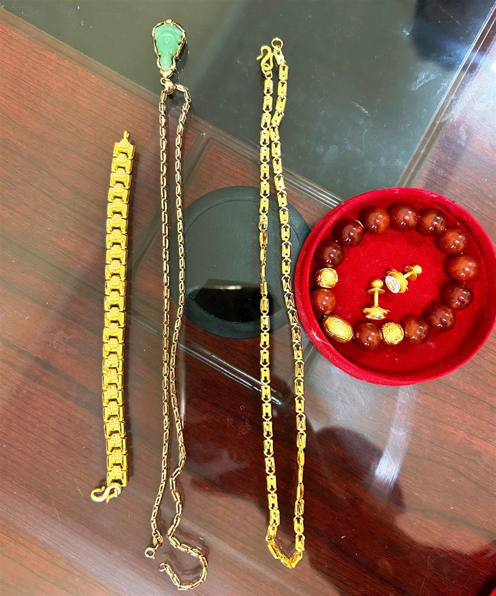 Số vàng cụ Th. định bán.