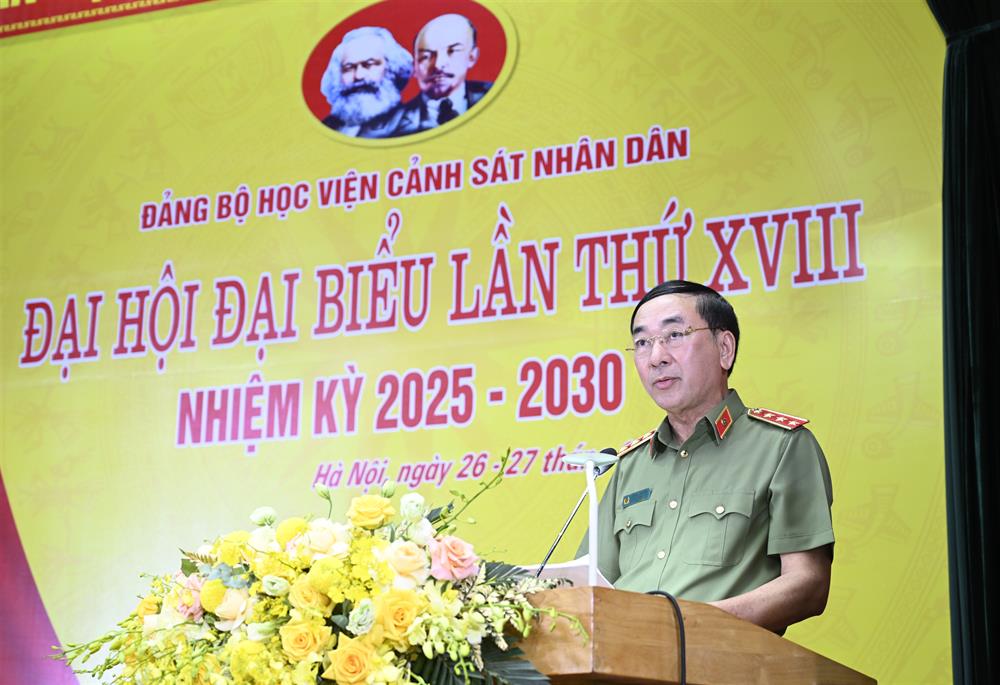 Thứ trưởng Trần Quốc Tỏ phát biểu tại Đại hội.