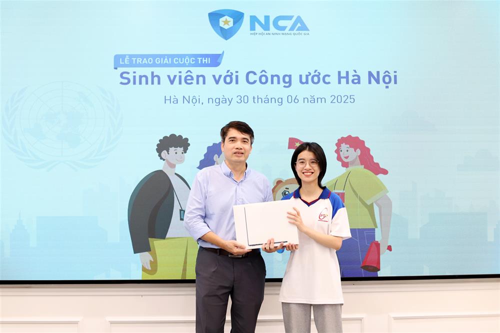 Giải Nhất thuộc về sinh viên đến từ Học viện Công nghệ Bưu chính Viễn thông.
