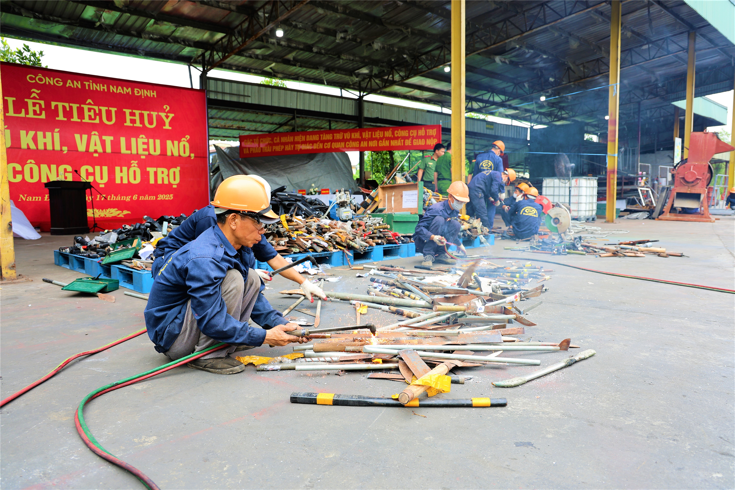 Quá trình tiêu huỷ bảo đảm đúng quy trình, thủ tục nghiêm ngặt, có sự giám sát chặt chẽ của Hội đồng tiêu hủy.