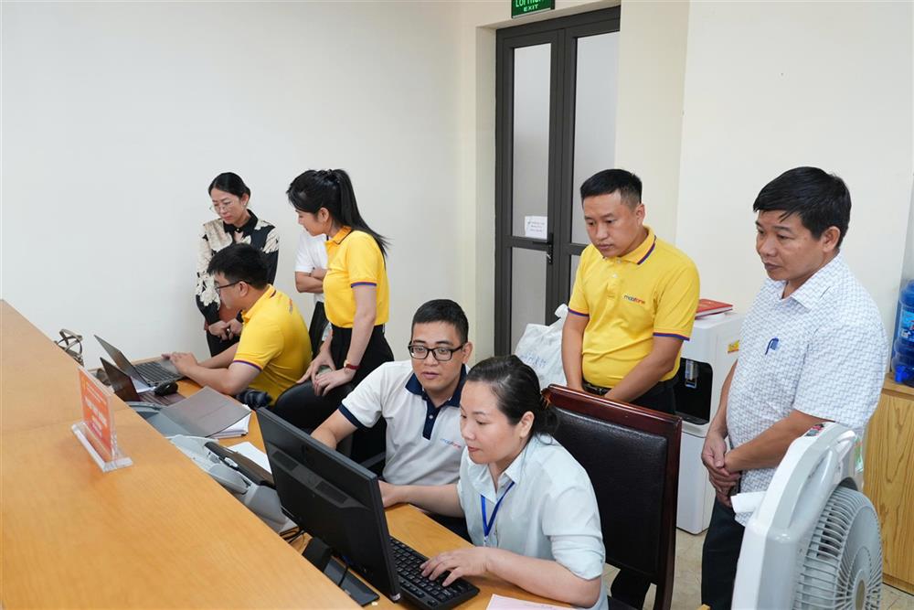 Cán bộ MobiFone triển khai đào tạo, tập huấn vận hành hệ thống thông tin giải quyết thủ tục hành chính tại tỉnh Thái Nguyên.